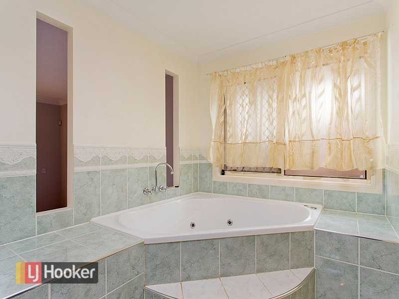 14 Jillinda Place, The Gap QLD 4061