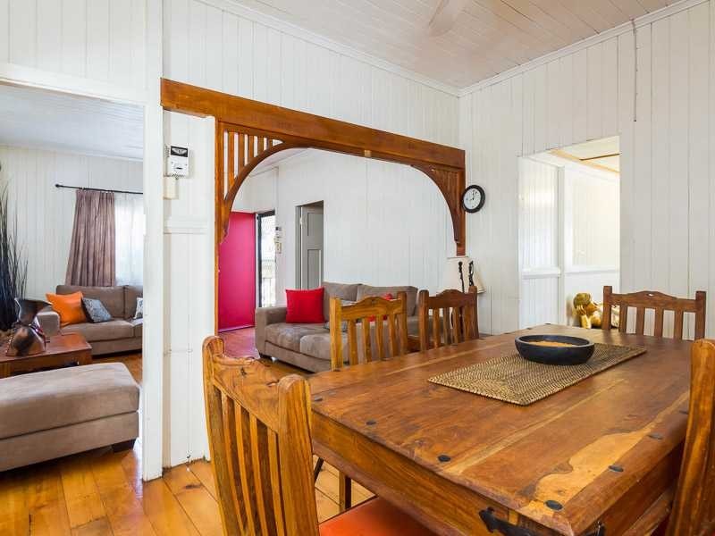 31 Barwood Street, Newmarket QLD 4051