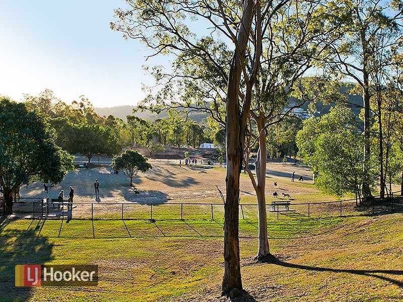 57 Davies Road, Ashgrove QLD 4060