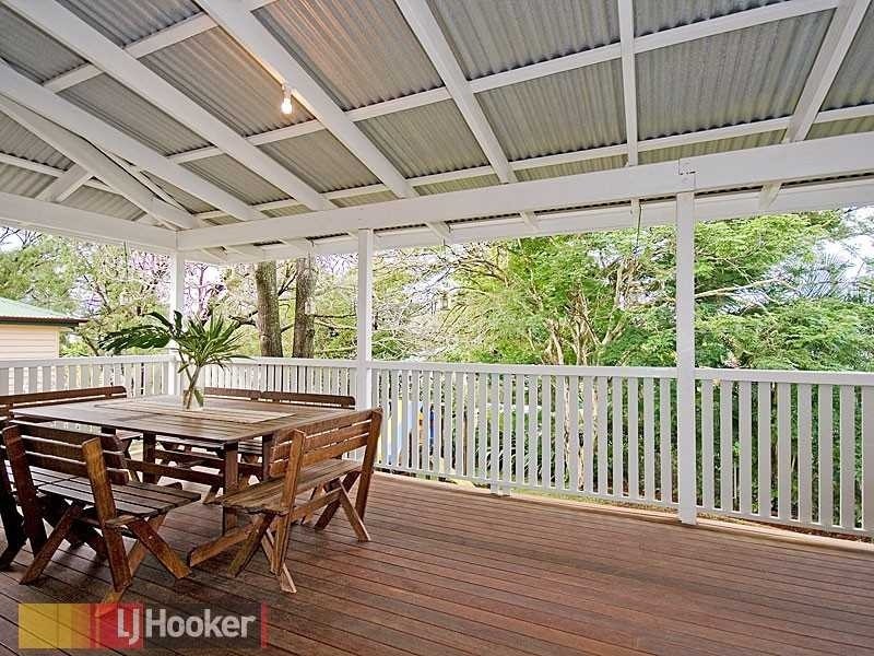100 Dorrington Drive, Ashgrove QLD 4060