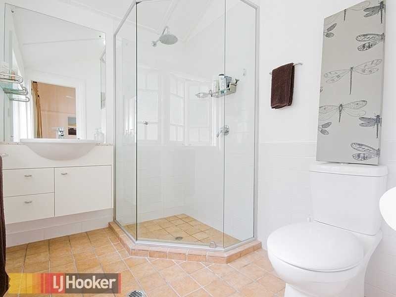 100 Dorrington Drive, Ashgrove QLD 4060