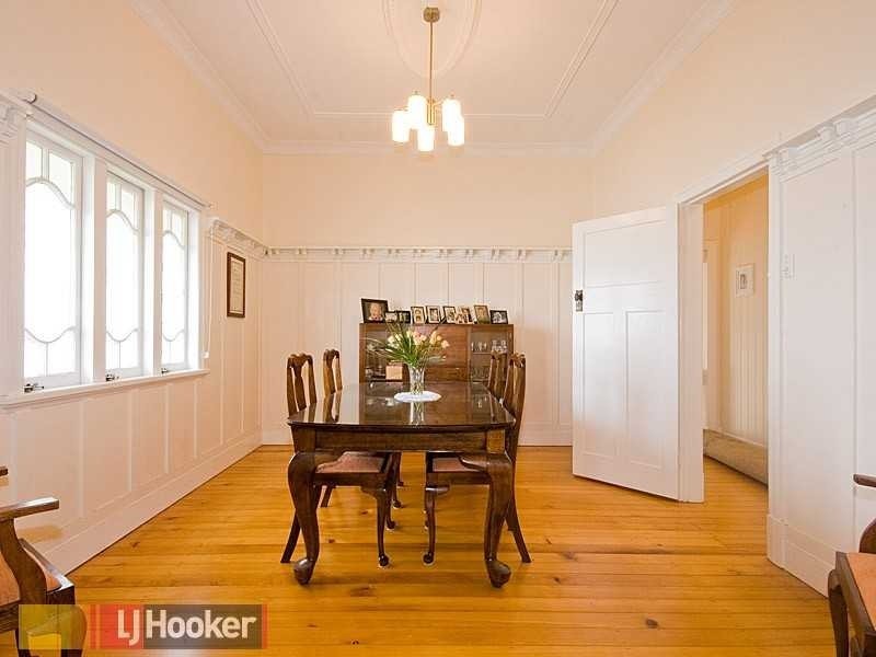 100 Dorrington Drive, Ashgrove QLD 4060