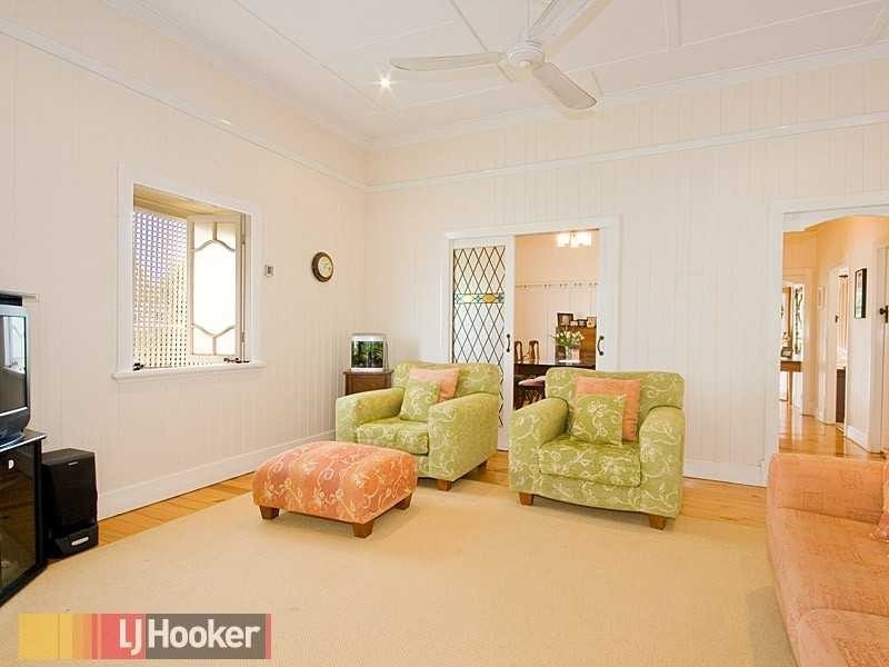 100 Dorrington Drive, Ashgrove QLD 4060