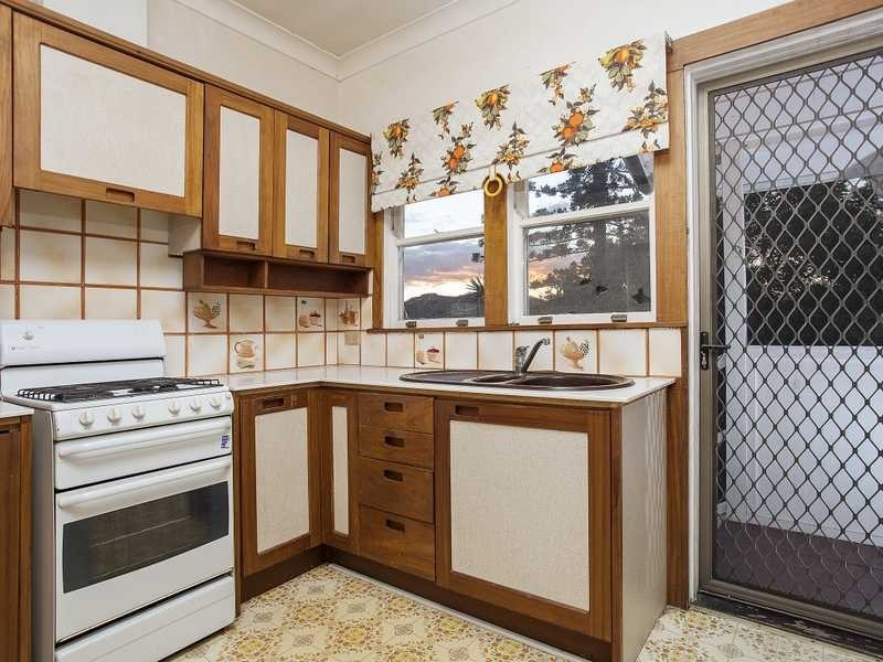 35 Simpsons Road, Bardon QLD 4065