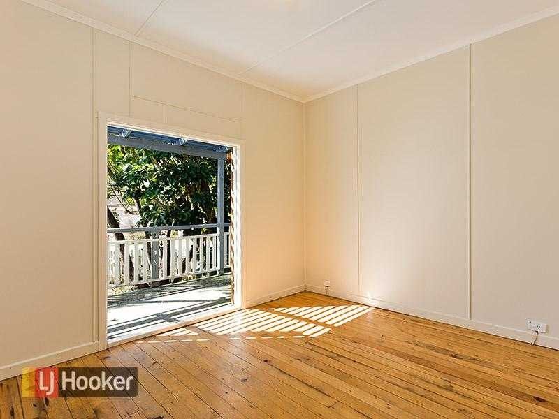 74 Ashgrove Avenue, Ashgrove QLD 4060