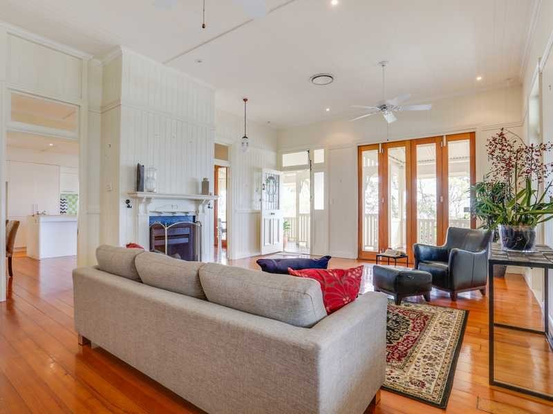 46 Eagle Terrace, Sandgate QLD 4017