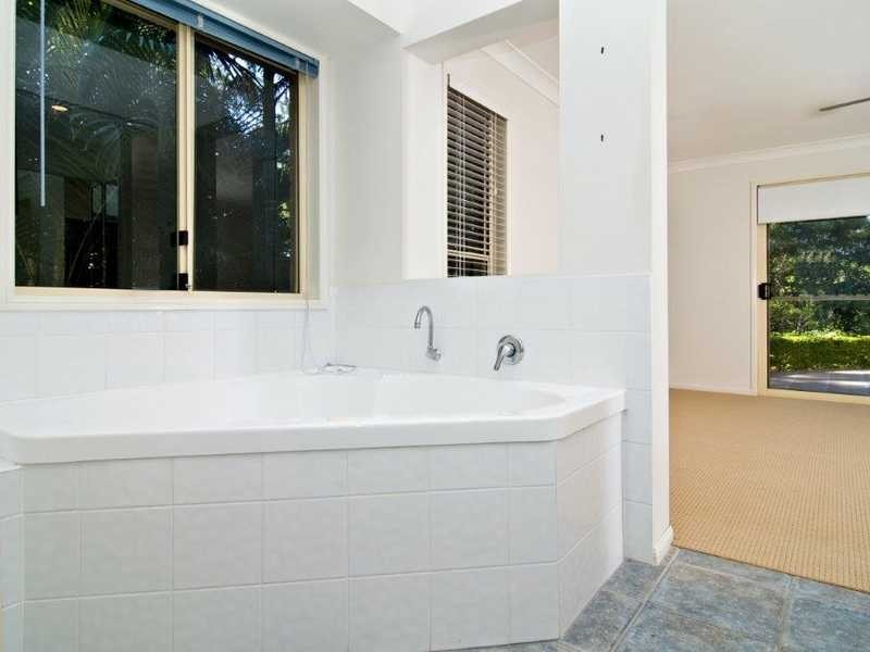 20 Lemm Street, Everton Hills QLD 4053