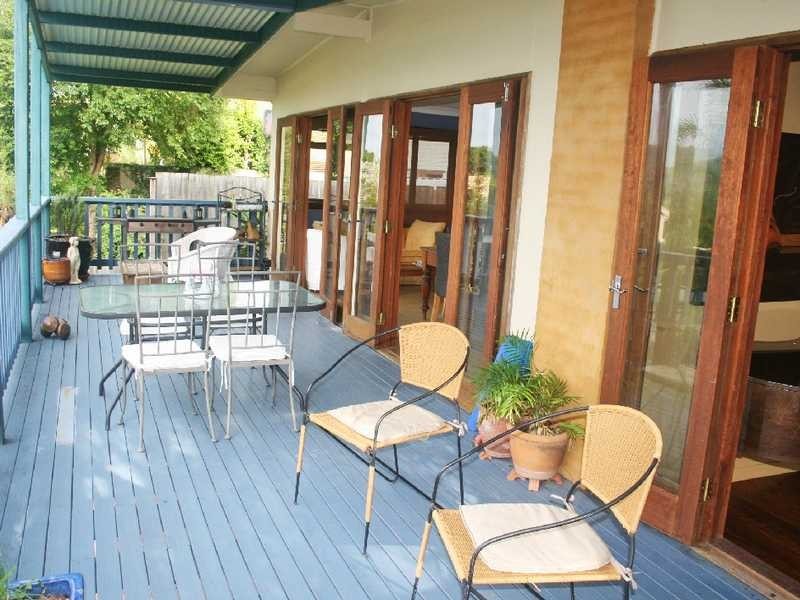 18 Glenbrae Street, The Gap QLD 4061