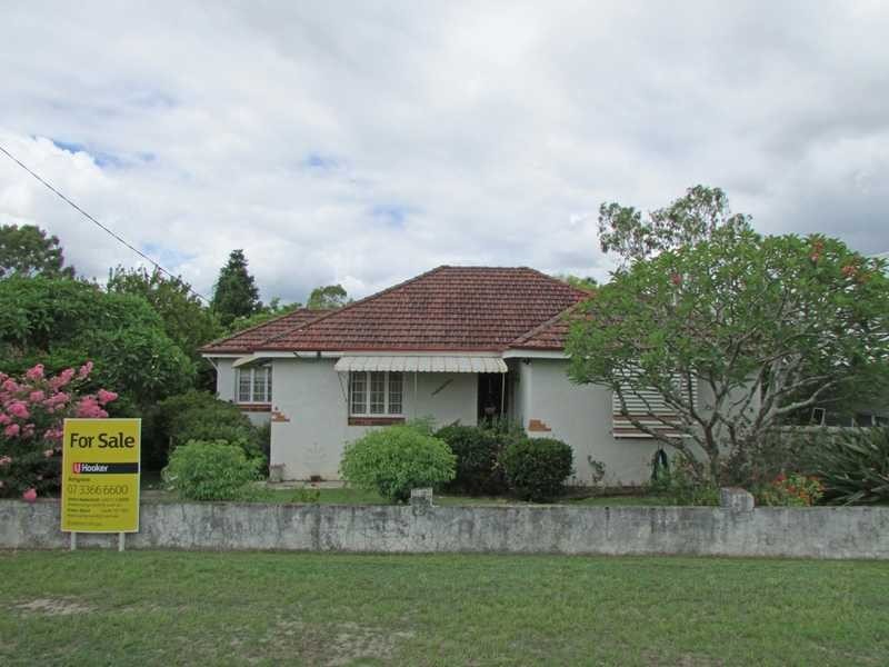 4 Matlock Street, Ashgrove QLD 4060