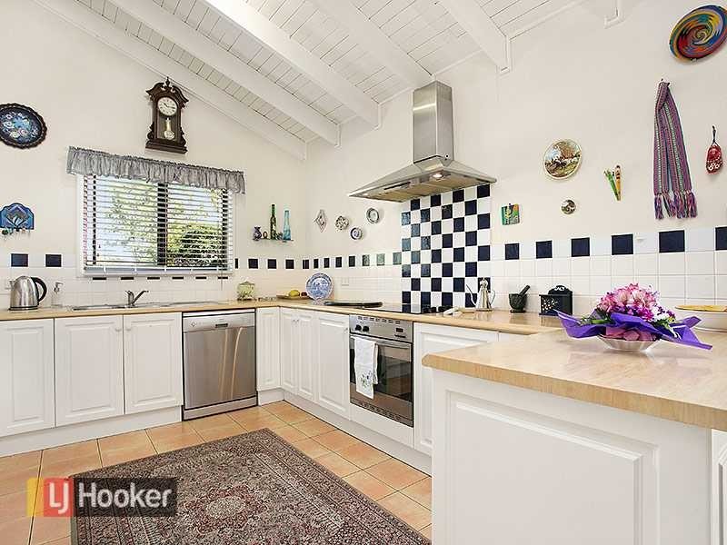 7 Woodmere Street, The Gap QLD 4061