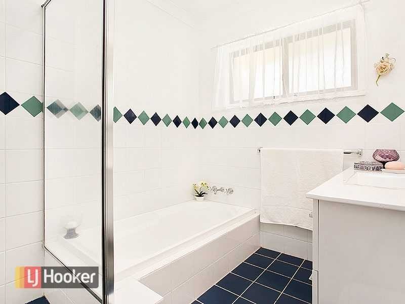 7 Woodmere Street, The Gap QLD 4061