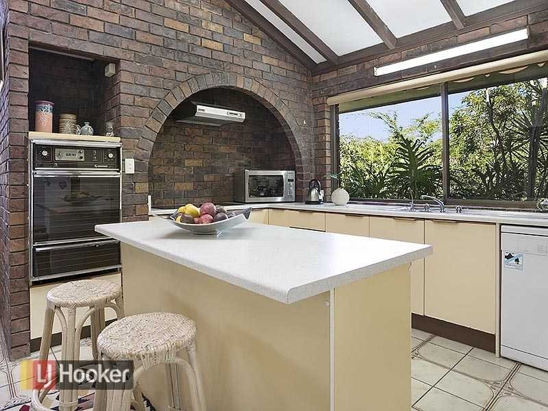 19 Dulzura Street, The Gap QLD 4061