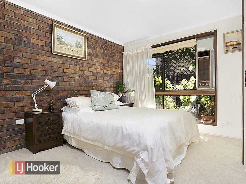 19 Dulzura Street, The Gap QLD 4061