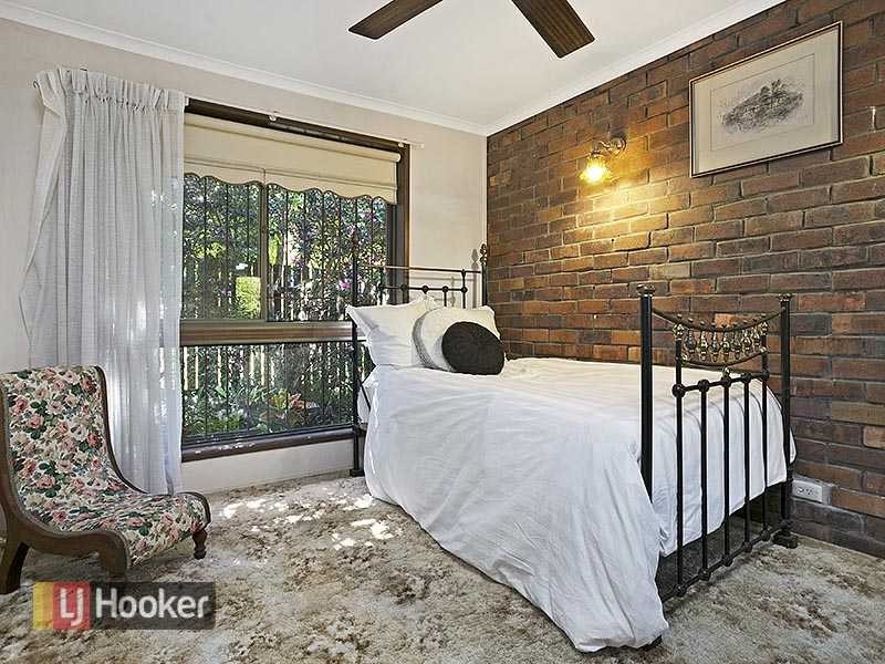 19 Dulzura Street, The Gap QLD 4061
