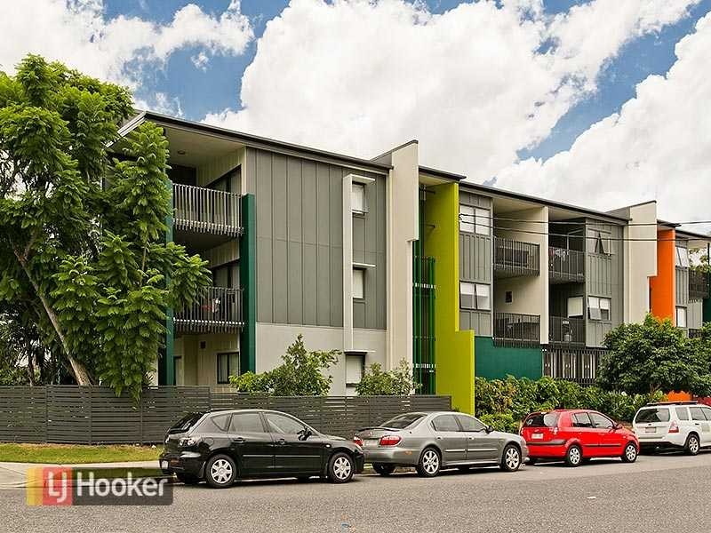 4/18 Farm Street, Newmarket QLD 4051