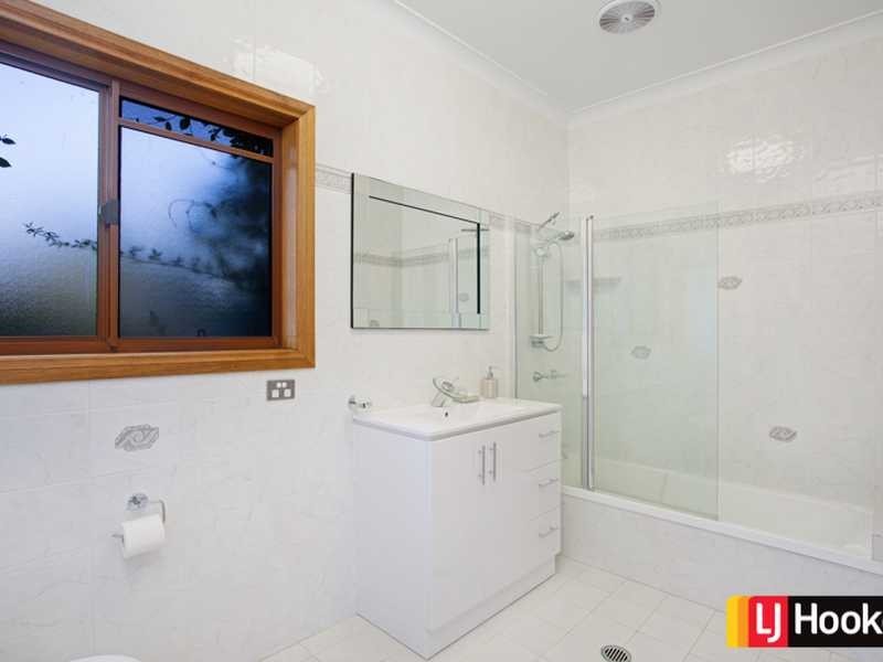 14 Phoebe Court, Bunya QLD 4055