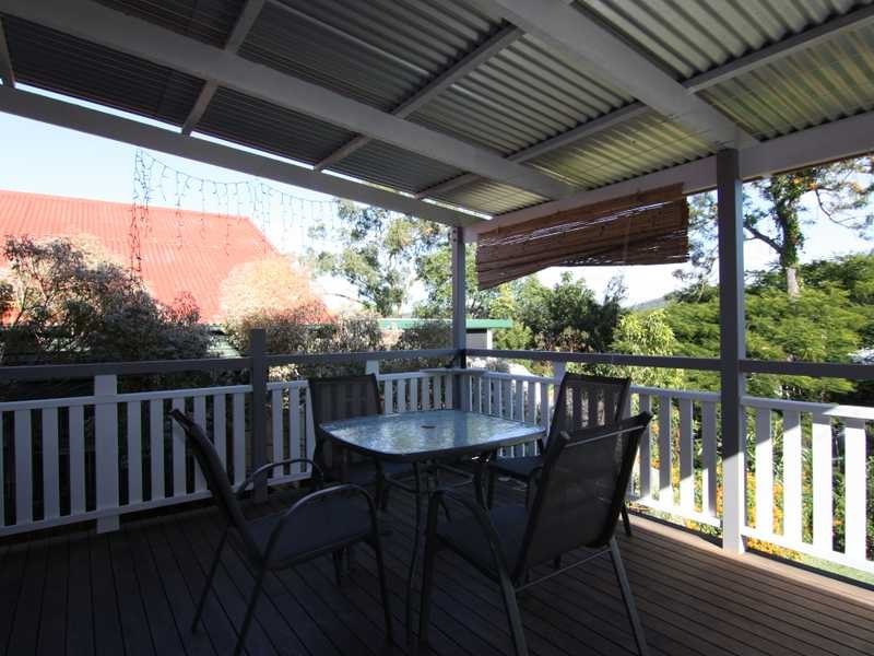 18 High Street, Ashgrove QLD 4060