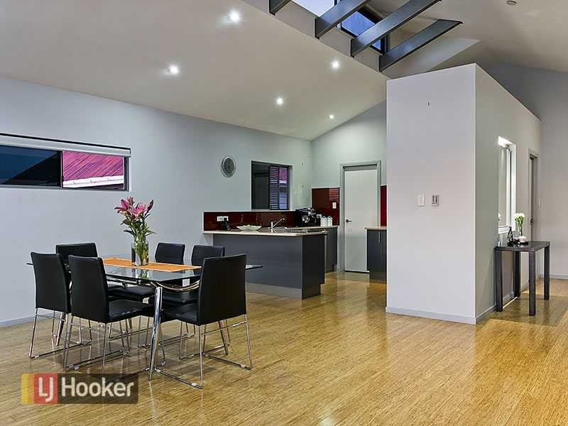 2 Harriet Street, Red Hill QLD 4059