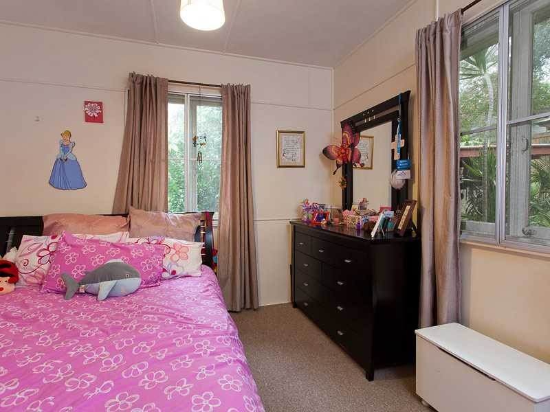 66 Chaprowe Road, The Gap QLD 4061