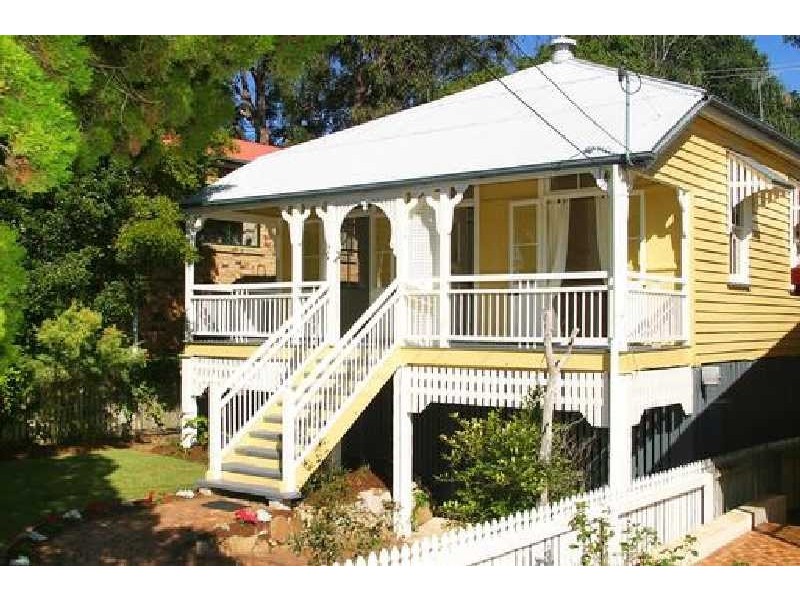 10 Yardley Avenue, Ashgrove QLD 4060