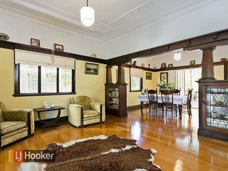 33 Vimy Street, Bardon QLD 4065