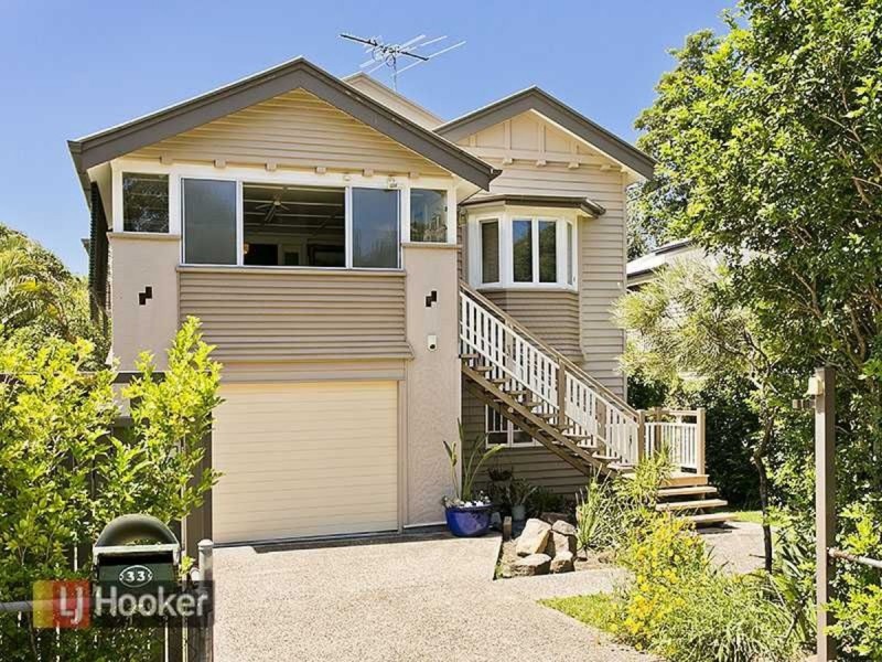 33 Vimy Street, Bardon QLD 4065