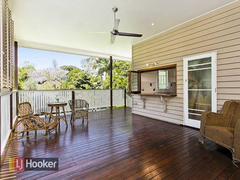 33 Vimy Street, Bardon QLD 4065