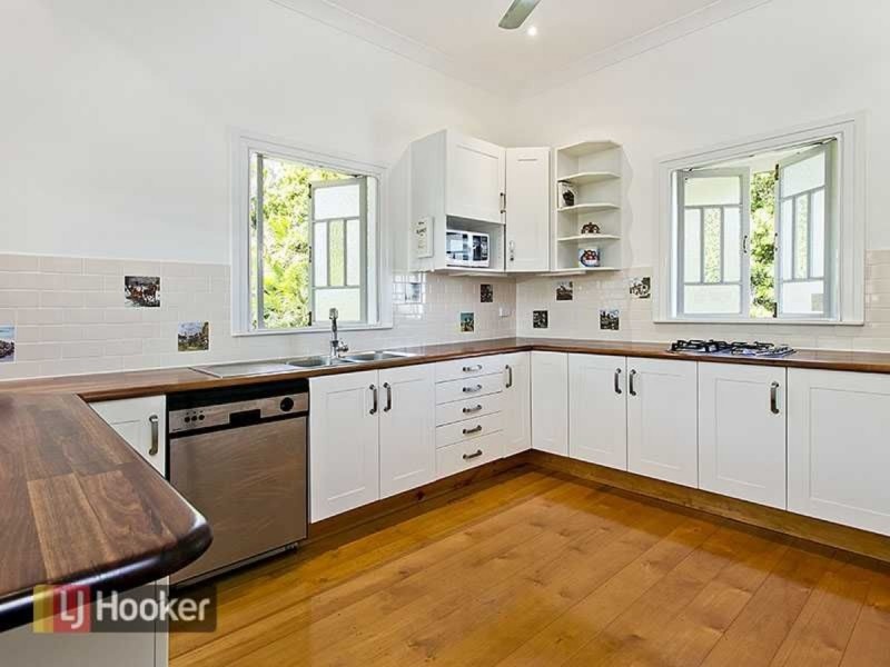 33 Vimy Street, Bardon QLD 4065
