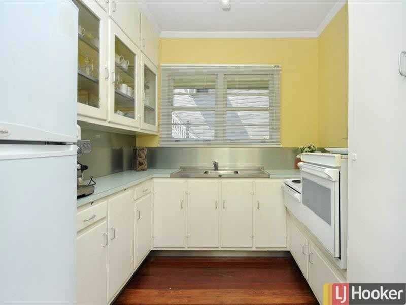 25 Ashgrove Avenue, Ashgrove QLD 4060