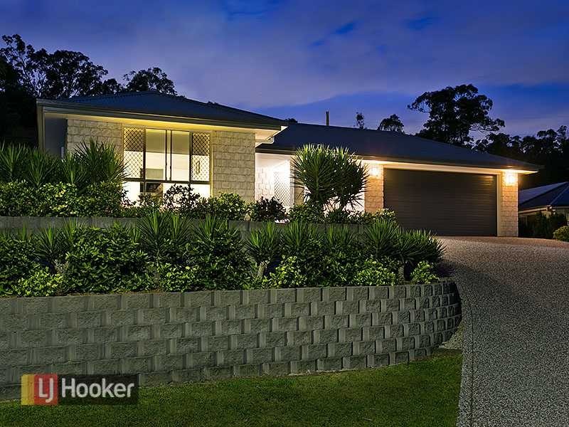 8 Seeana Court, Upper Kedron QLD 4055