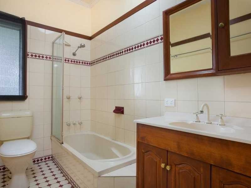 42 Buxton Street, Ashgrove QLD 4060