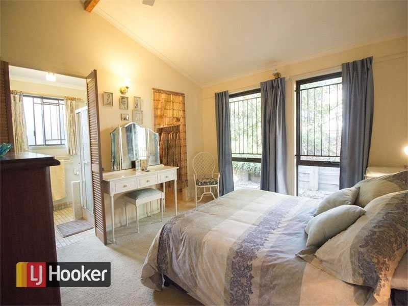 31 Bellerose Street, The Gap QLD 4061