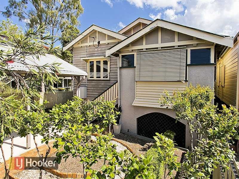 156 Coopers Camp Road, Bardon QLD 4065