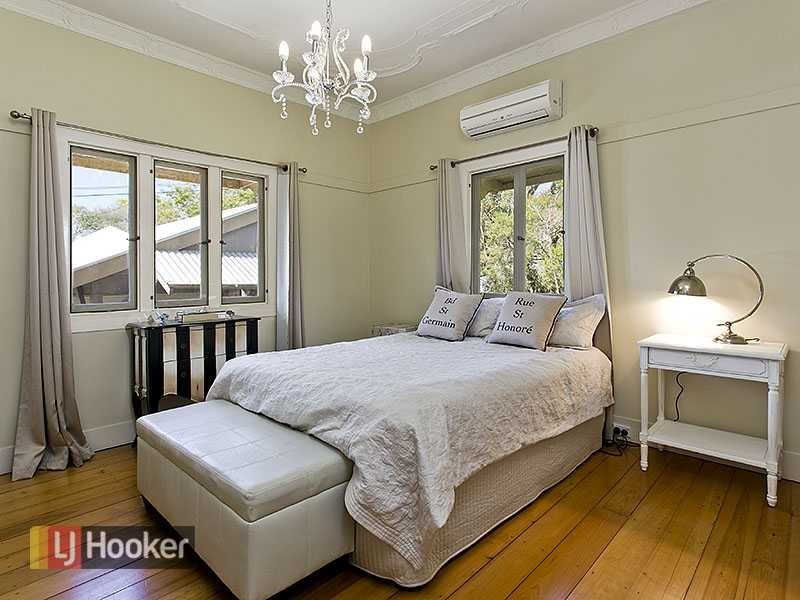 156 Coopers Camp Road, Bardon QLD 4065