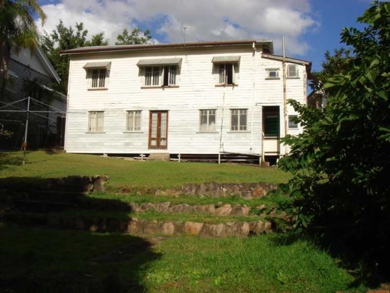 7 The Crescent, Ashgrove QLD 4060