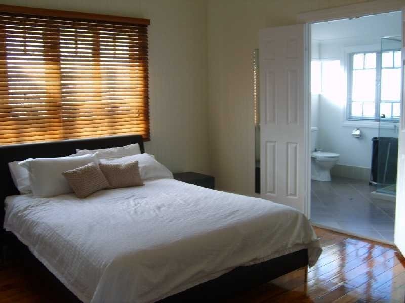 394 Waterworks Road, Ashgrove QLD 4060