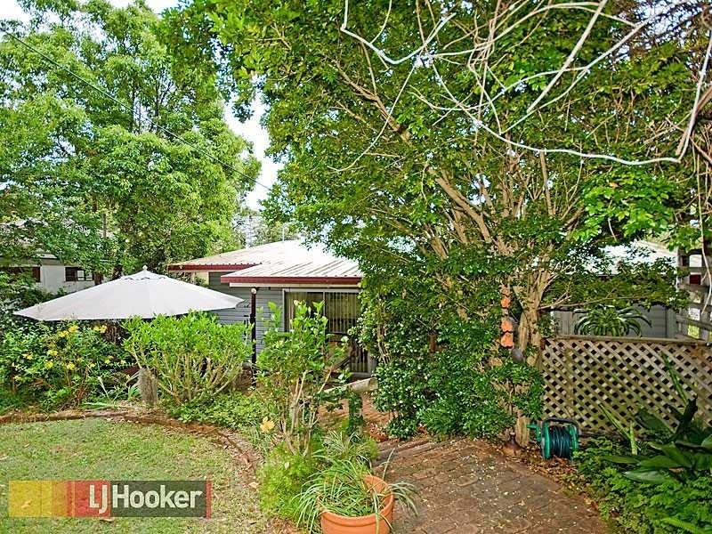 37 Grand Parade, Ashgrove QLD 4060