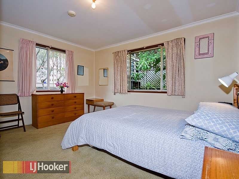 37 Grand Parade, Ashgrove QLD 4060