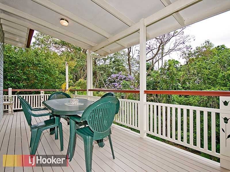 37 Grand Parade, Ashgrove QLD 4060