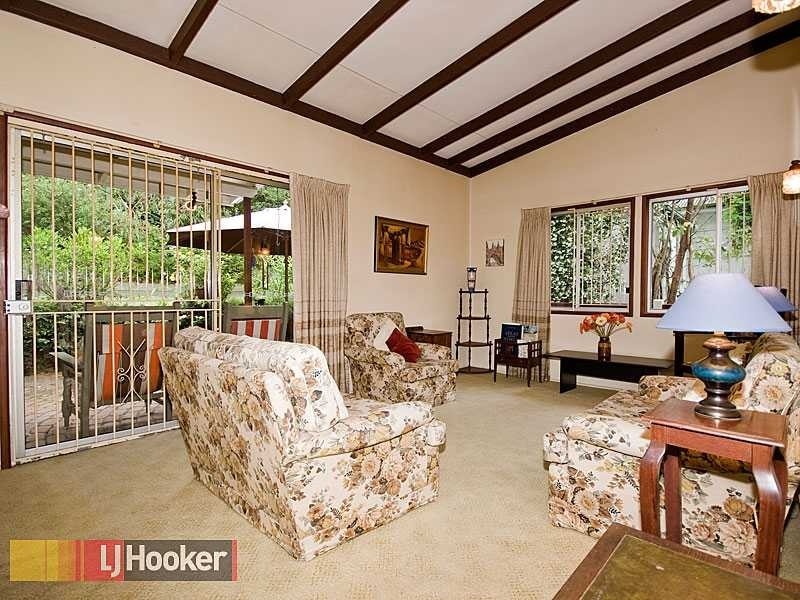 37 Grand Parade, Ashgrove QLD 4060