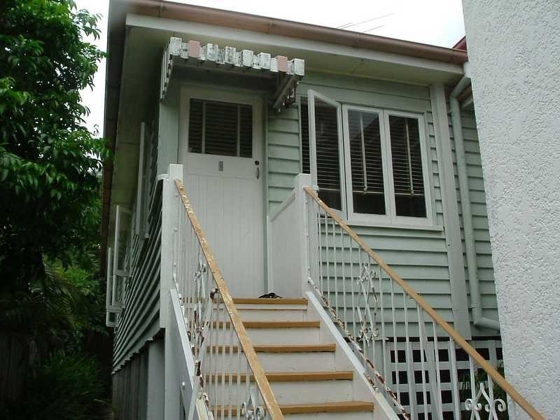 2/6 Grevillea Road, Ashgrove QLD 4060