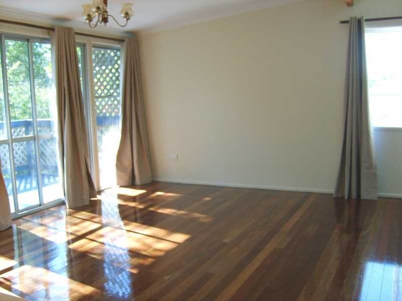 8 Hawick Street, Ashgrove QLD 4060
