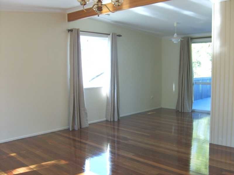 8 Hawick Street, Ashgrove QLD 4060