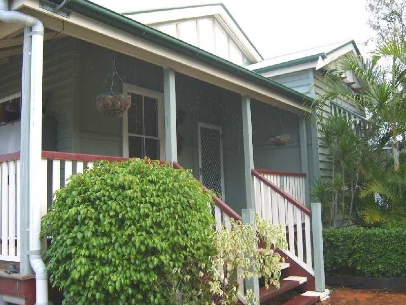 6 Gosman Street, Newmarket QLD 4051