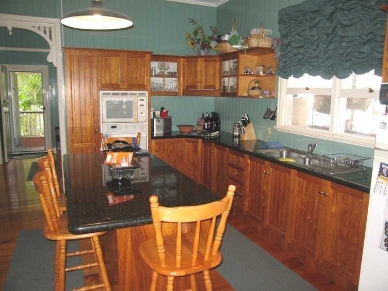 6 Gosman Street, Newmarket QLD 4051