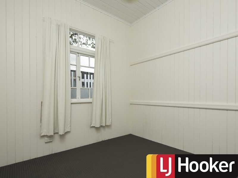 9 Shaw Street, Bardon QLD 4065