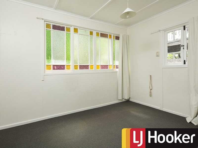 9 Shaw Street, Bardon QLD 4065
