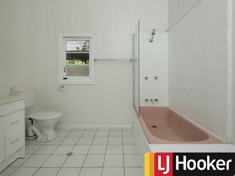 9 Shaw Street, Bardon QLD 4065
