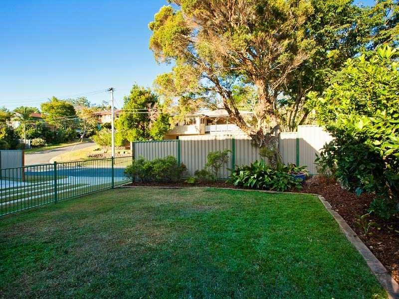 19 Warana Street, The Gap QLD 4061