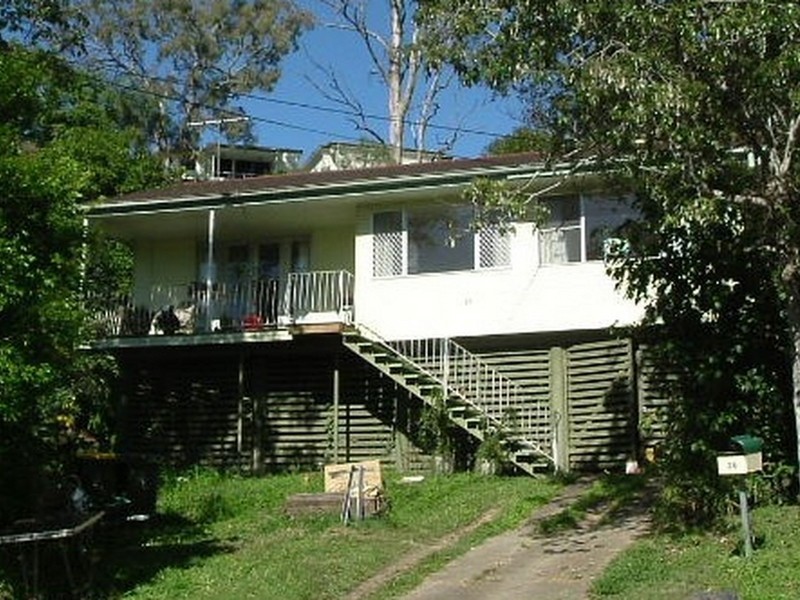 26 Clermont Street, Bardon QLD 4065
